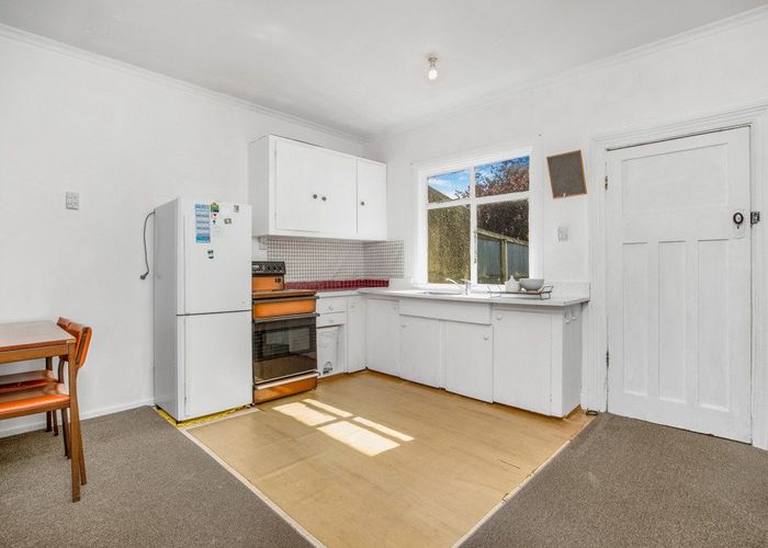  at 19 Loyalty Street, Forbury, Dunedin, Otago