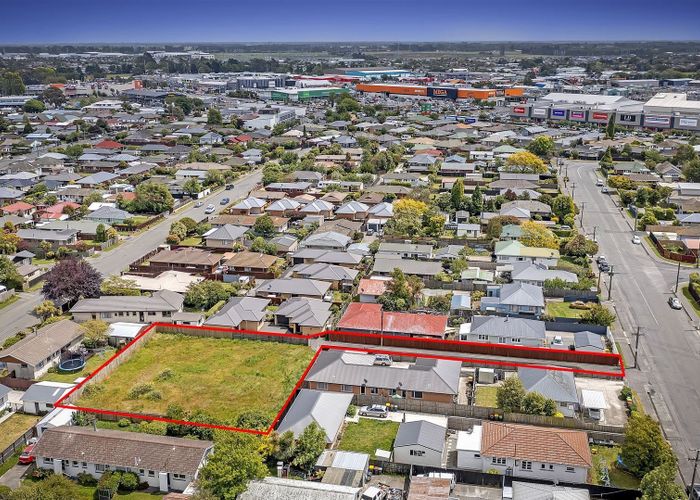  at 32B Neill Street, Hornby, Christchurch