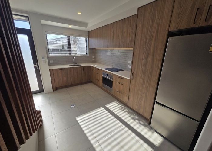  at 2/9 Edgeware Road, St. Albans, Christchurch City, Canterbury