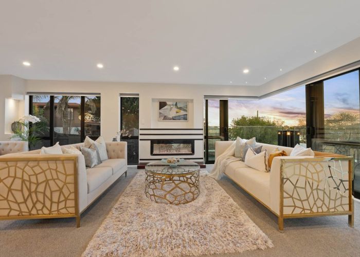  at 8A Palmer Avenue, Glen Eden, Waitakere City, Auckland