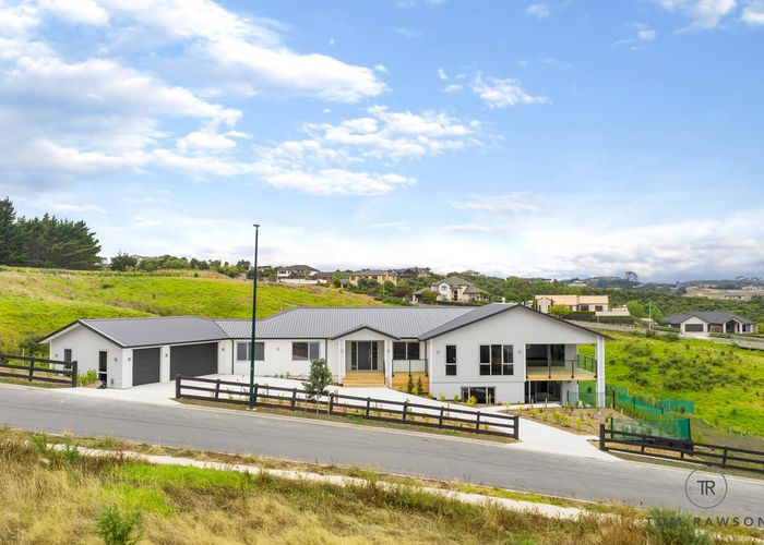  at 8 Tau Drive, Flat Bush, Auckland