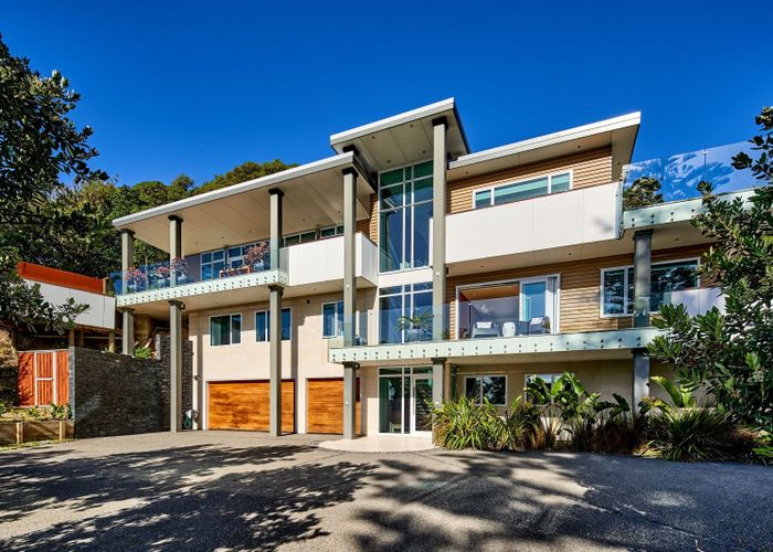 For sale 300B Paremata Road, Pauatahanui, Porirua, Wellington homes