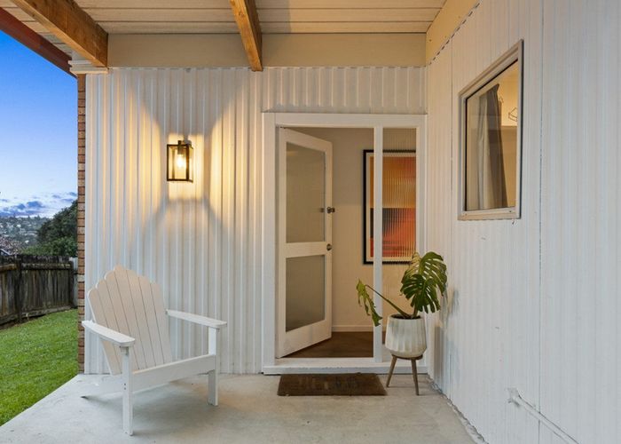  at 5 Kotinga Avenue, Glen Eden, Auckland
