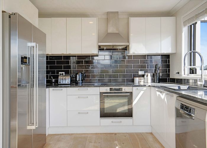  at 35 Robbies Road, Shelly Park, Manukau City, Auckland