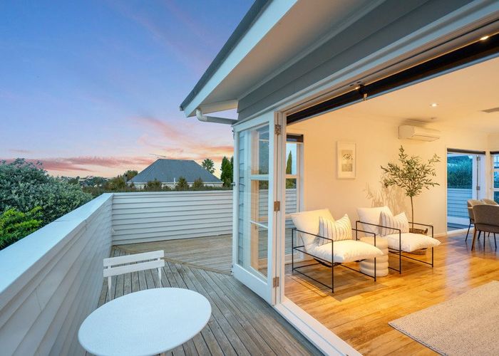  at 11 Woodside Avenue, Northcote, North Shore City, Auckland