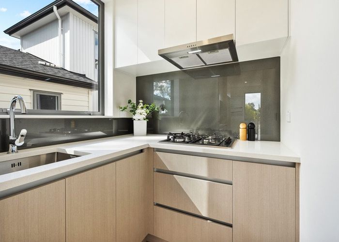  at 144 Oaktree Avenue, Browns Bay, North Shore City, Auckland