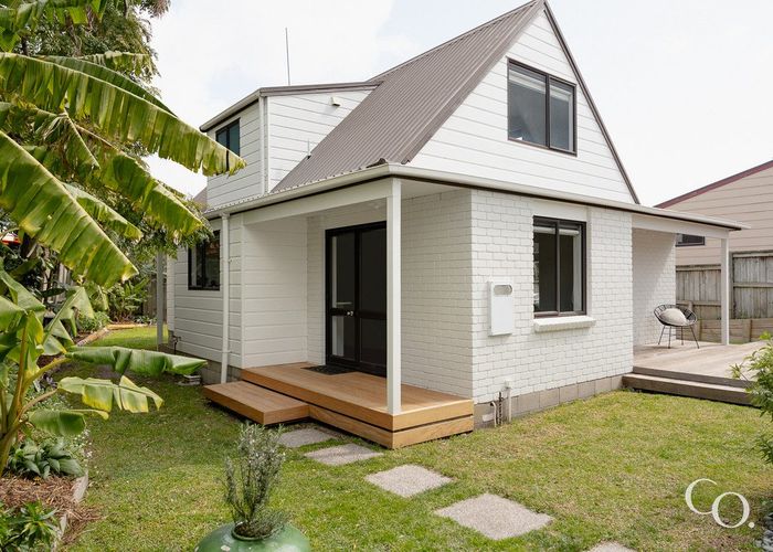  at 18B Valley Road, Mount Maunganui