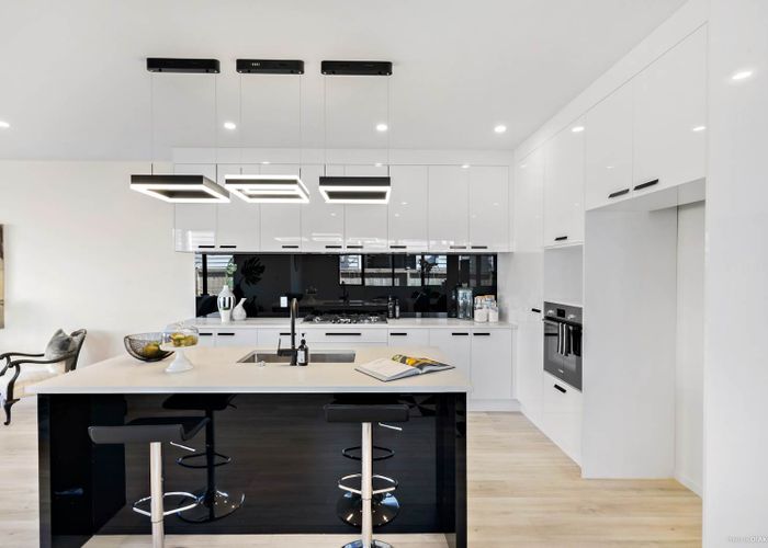  at 16 McQuoids Road, Flat Bush, Auckland