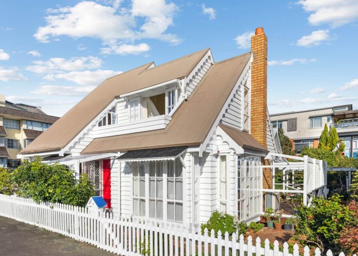  at 9 Lombard Street, Saint Heliers, Auckland City, Auckland