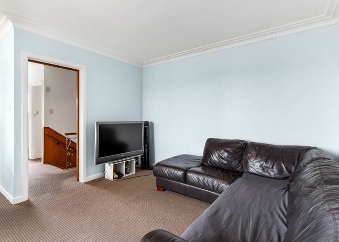  at 4/162 Onewa Road, Northcote, Auckland