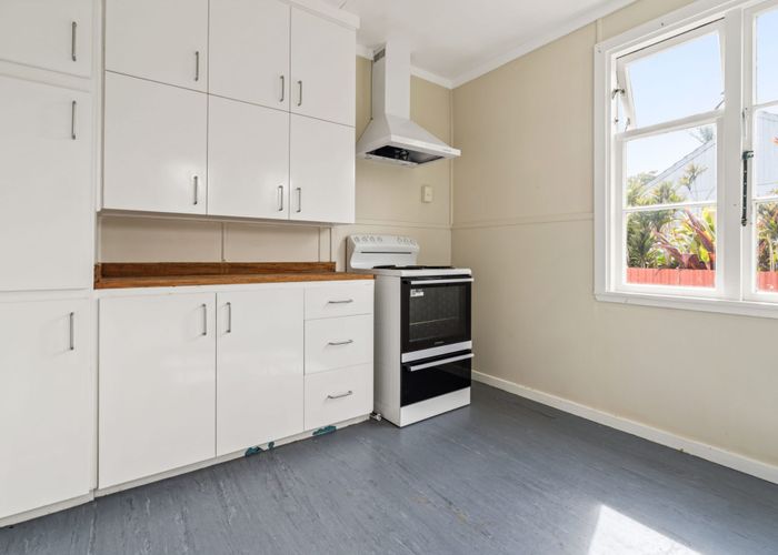  at 6 Tutuki Street, Waterview, Auckland City, Auckland