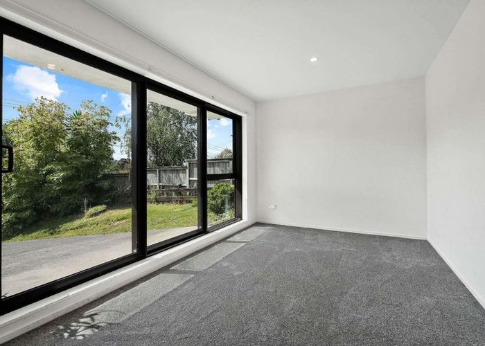  at Downstair/38A Makora Road, Massey, Waitakere City, Auckland
