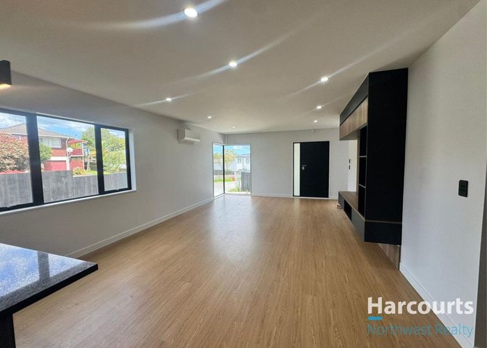  at 1/56 Donovan Avenue, Massey, Waitakere City, Auckland