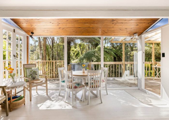  at 26 Mahoe Road, Titirangi, Waitakere City, Auckland