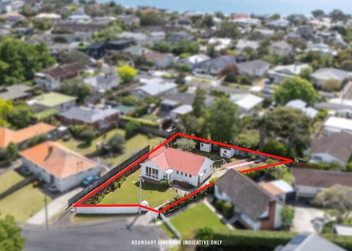  at 22 Fraser Road, Narrow Neck, North Shore City, Auckland