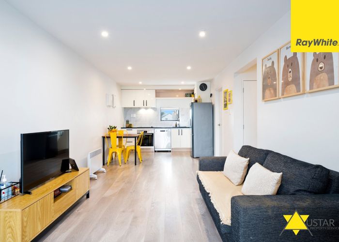  at 4/115 Swanson Road, Henderson, Waitakere City, Auckland