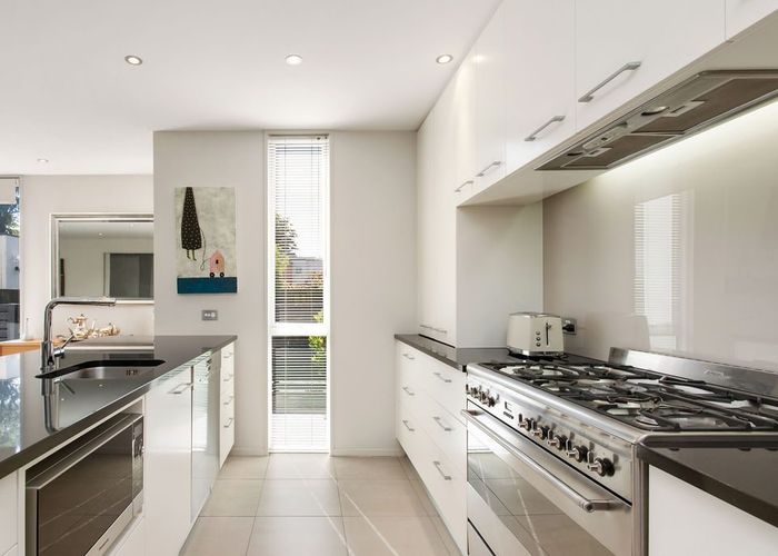 at 6 Cephas Close, Sockburn, Christchurch