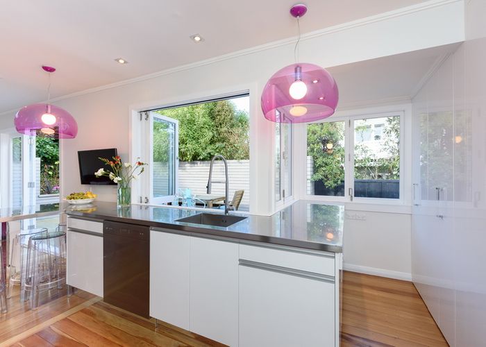  at 37A EVEREST ST, KHANDALLAH, WELLINGTON