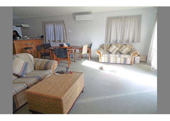 at 6/11 Harrison Road, Mount Wellington, Auckland