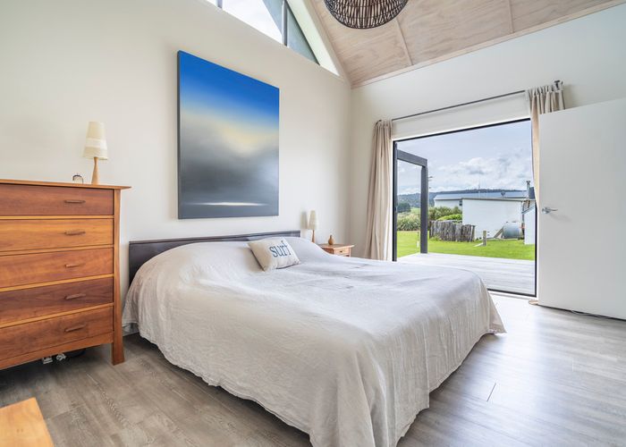  at 497 Waikawa-Curio Bay Road, CURIO BAY, TOKANUI