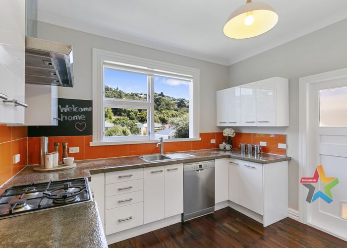 at 60 Stanley Street, Berhampore, Wellington