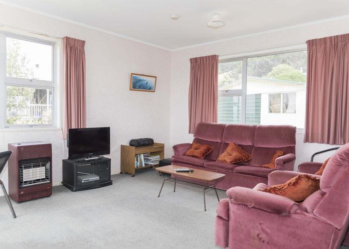  at 86 Akitio Esplanade, Akitio