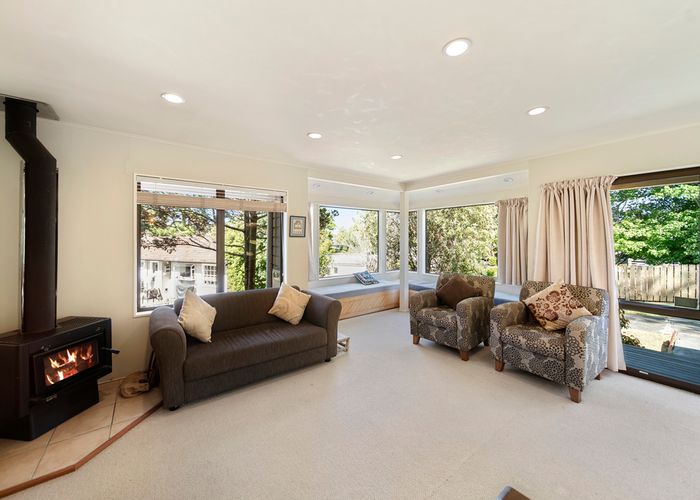  at 2/214 Moore Street, Howick, Auckland