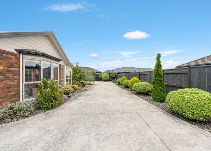  at 11 Chestnut Close, Kelvin Grove, Palmerston North