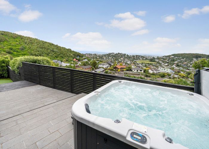  at 15 Satara Crescent, Khandallah, Wellington
