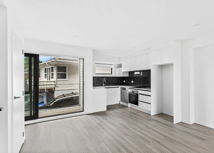  at 4/53 Drake Street, Howick, Manukau City, Auckland