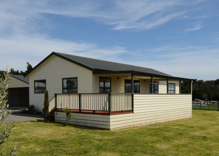  at 2768 Martinborough Pirinoa Road, PIRINOA, FEATHERSTON