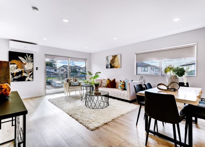  at 2 Meritage Lane, Te Atatu South, Waitakere City, Auckland