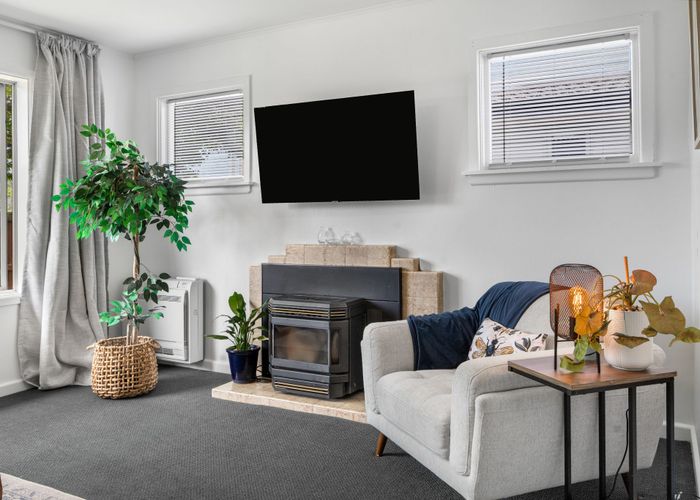  at 1/130 Springs Road, Hornby, Christchurch City, Canterbury