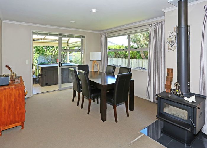 Free property data for 46 Constable Road, Waiuku, Waiuku homes.co.nz