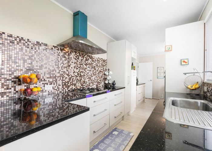 at 29 Mawney Road, Henderson, Waitakere City, Auckland