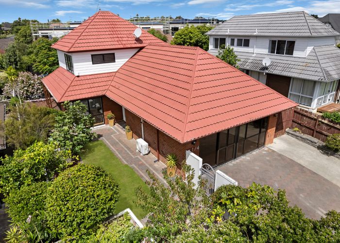  at 1/4 Crescent Hills Court, Northpark, Manukau City, Auckland
