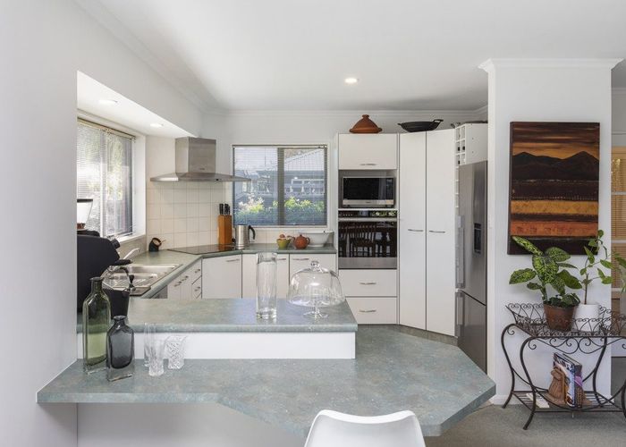  at 6 Berkshire Drive, Avonhead, Christchurch