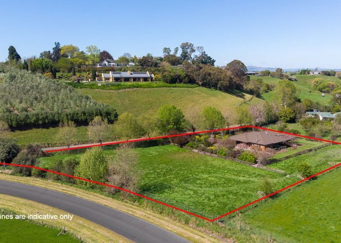  at 2 Parkridge Place, Waiohiki, Napier