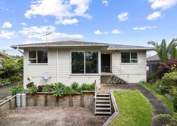  at 71 Sikkim Crescent, Clover Park, Auckland