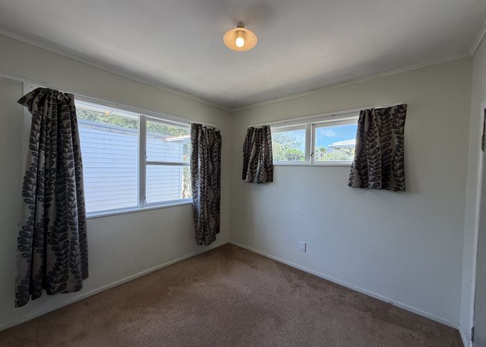  at 15 Diana Dr, Glenfield, North Shore City, Auckland