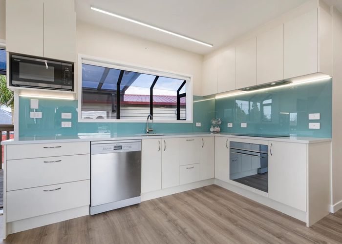  at 15 Maioro Street, New Windsor, Auckland City, Auckland