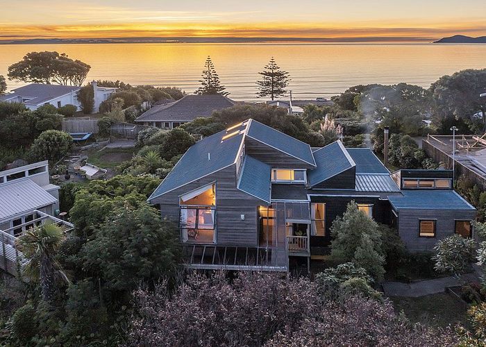  at 34 Forest Road, Raumati South, Paraparaumu