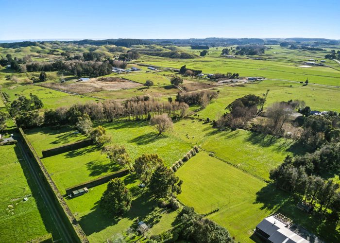 at 46 Painua Road, Hokio Beach, Levin