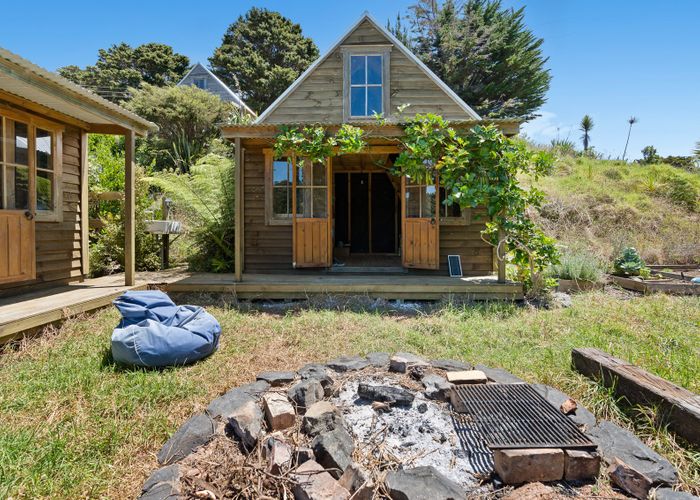  at 2 Walu Lane, Matapouri, Whangārei