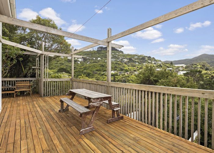  at 186 Wadestown Road, Wadestown, Wellington