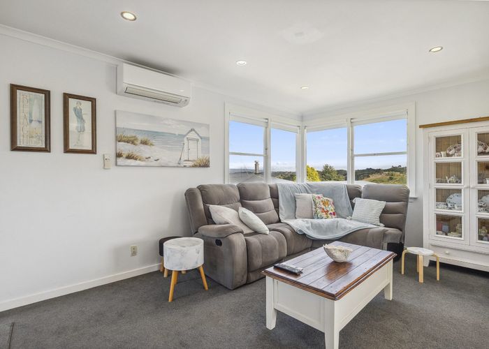  at 24 Bell Crescent, Concord, Dunedin