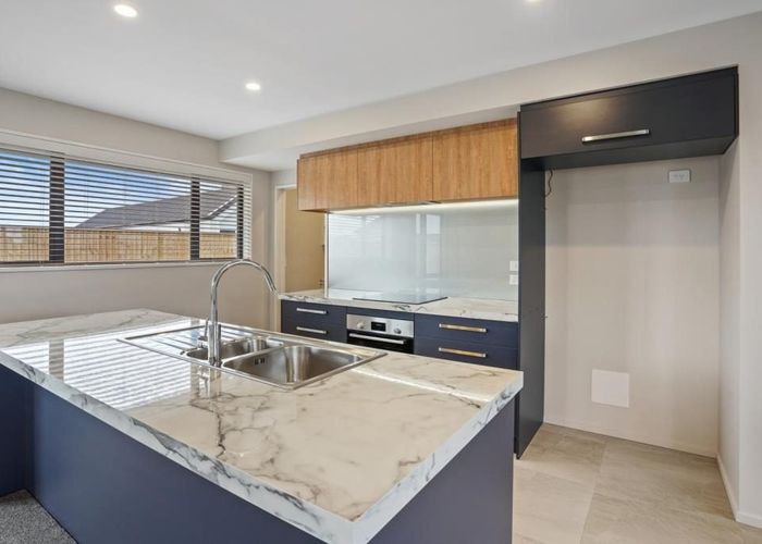  at 6 Cronin Close, Lincoln, Lincoln
