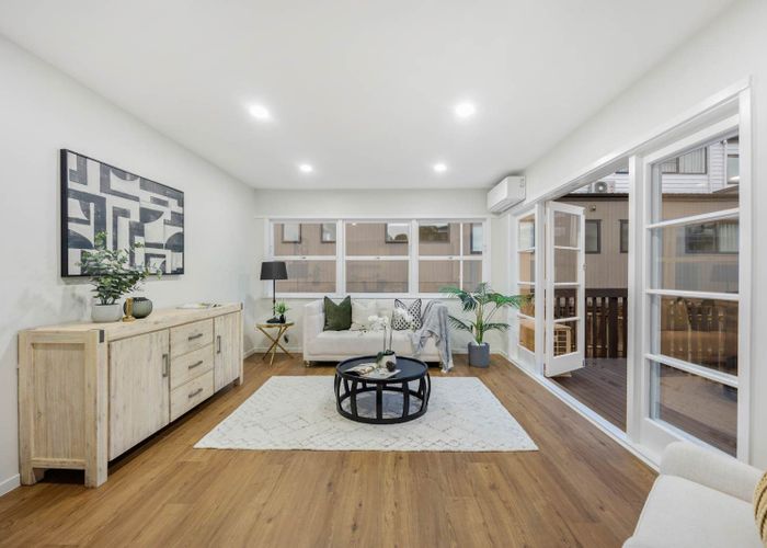  at 9 Oteha Valley Road, Northcross, North Shore City, Auckland