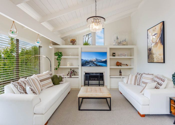  at 7 Jeanette Place, Mairangi Bay, North Shore City, Auckland