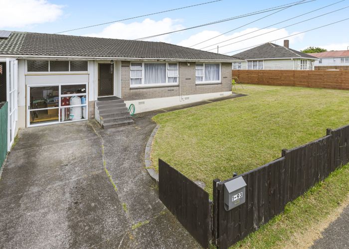  at 1/93 Kenderdine Road, Papatoetoe, Auckland